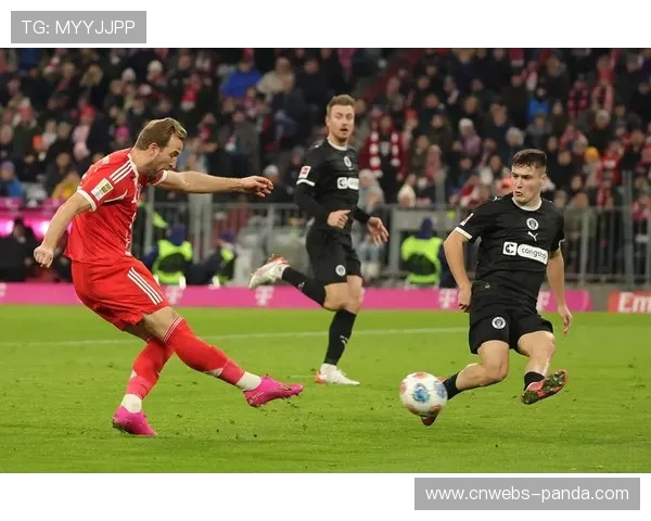 拜仁开场6分钟落后圣保利，格雷罗半场前爆射扳平